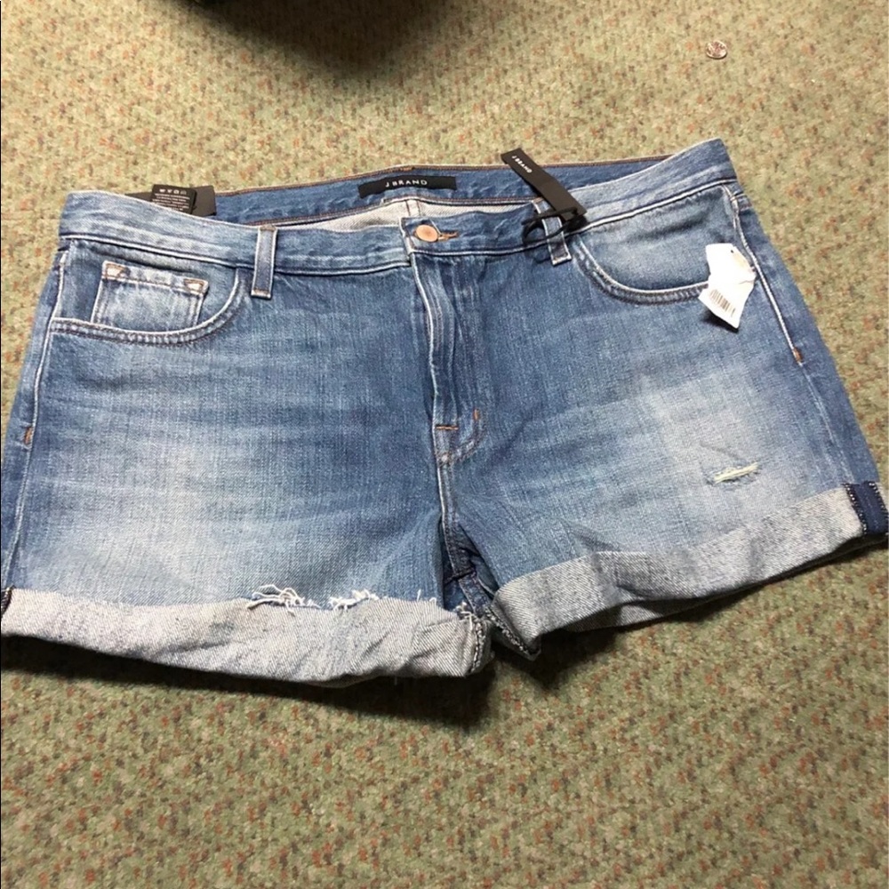 J brand johnny short mid-rise shorts size 32 NWT